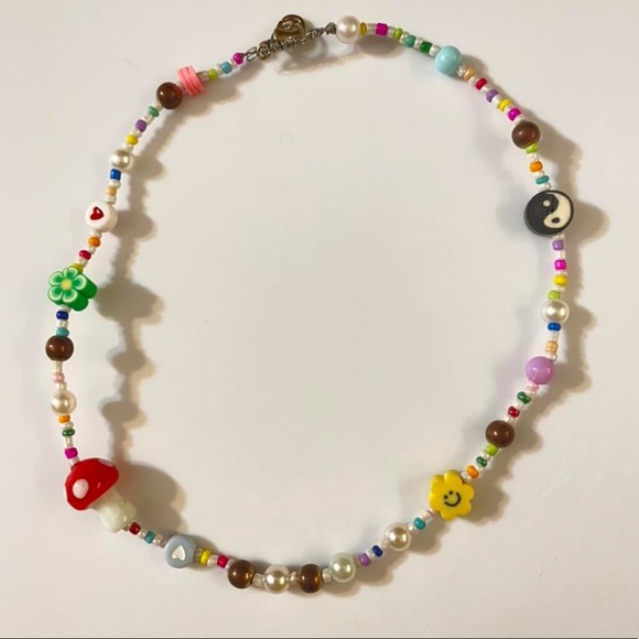 Fun trippy mushroom mix match yin yang beaded charm necklace - Picture 2 of 2